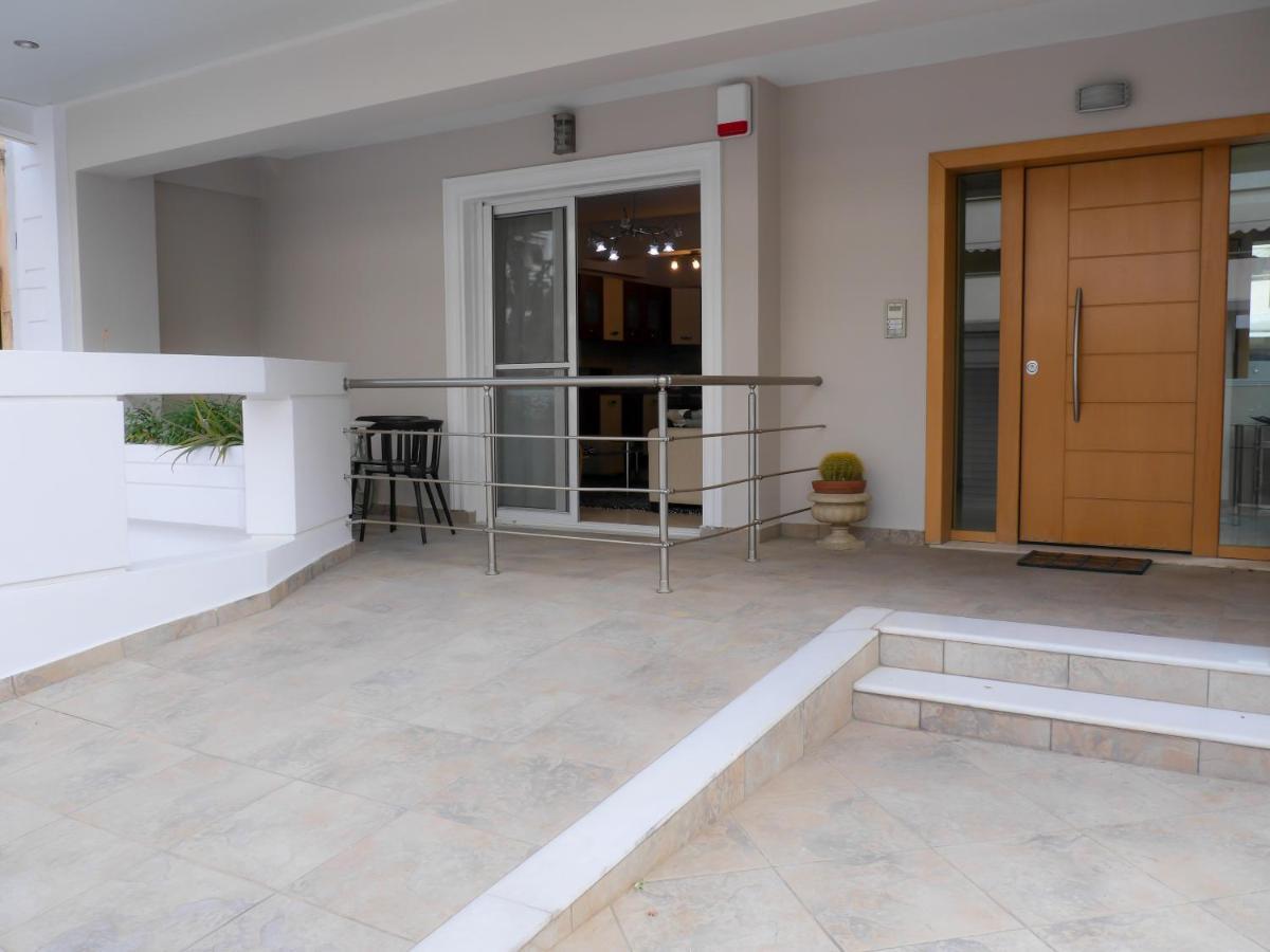 Garden Apartment Next To The Mall -Private Parking Athens Exterior photo